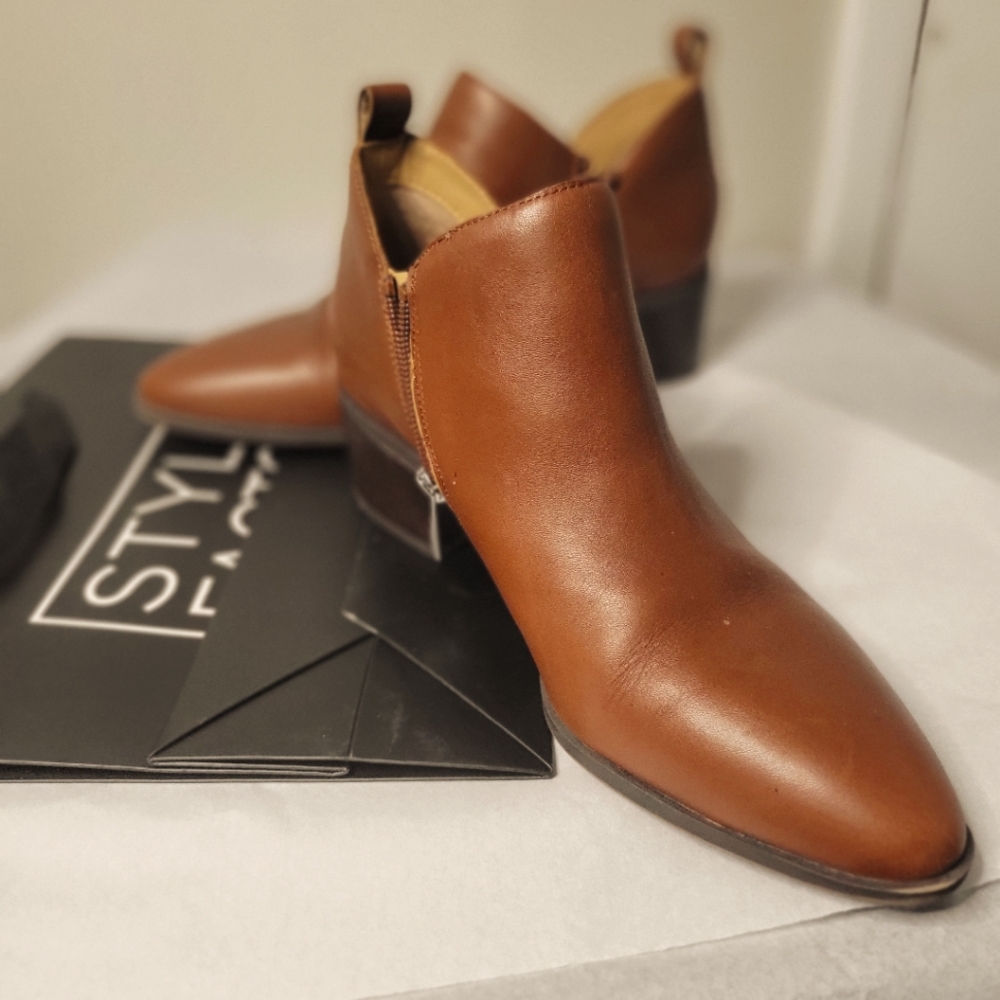 Ankle boots
